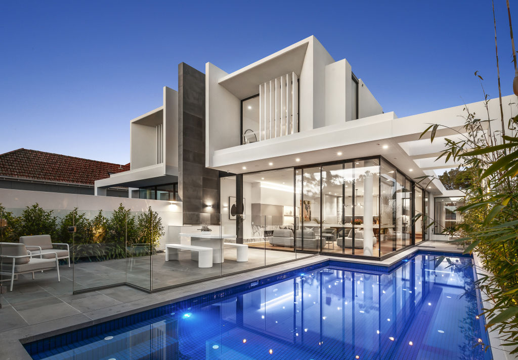 Antwort What is luxury style? Weitere Antworten – What is luxury ...